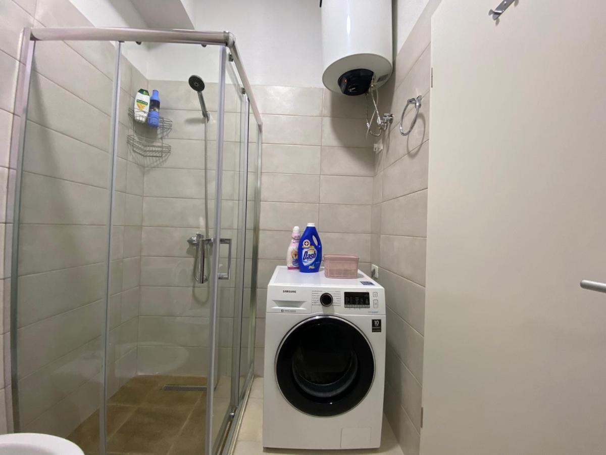 Apartment Cozy Apt In Mangalem21 Wifi/ac/netflix Tirana
