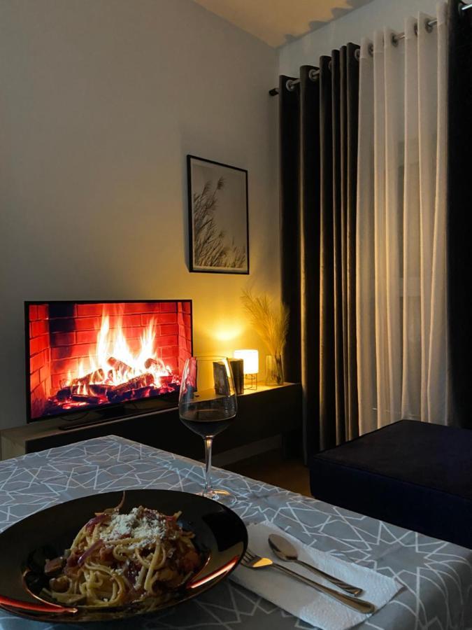 Cozy Apt In Mangalem21 Wifi/ac/netflix Tirana